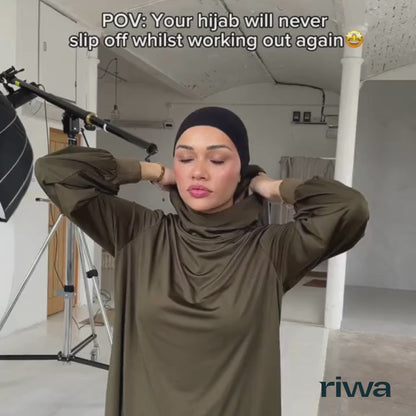 Riwa Long Hooded Top - Black